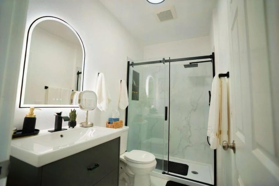 Modern Guesthouse ADU Sanctuary Campground/ 
RV Resort in Highland