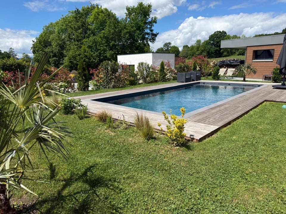 Architect's house with swimming pool Annecy-Geneva House in Haute-Savoie