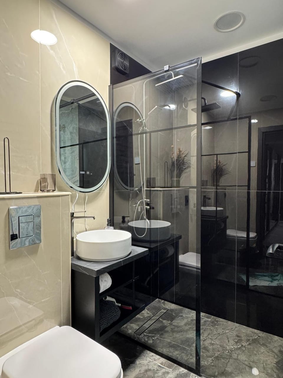 Shower, Toilet, Bathroom