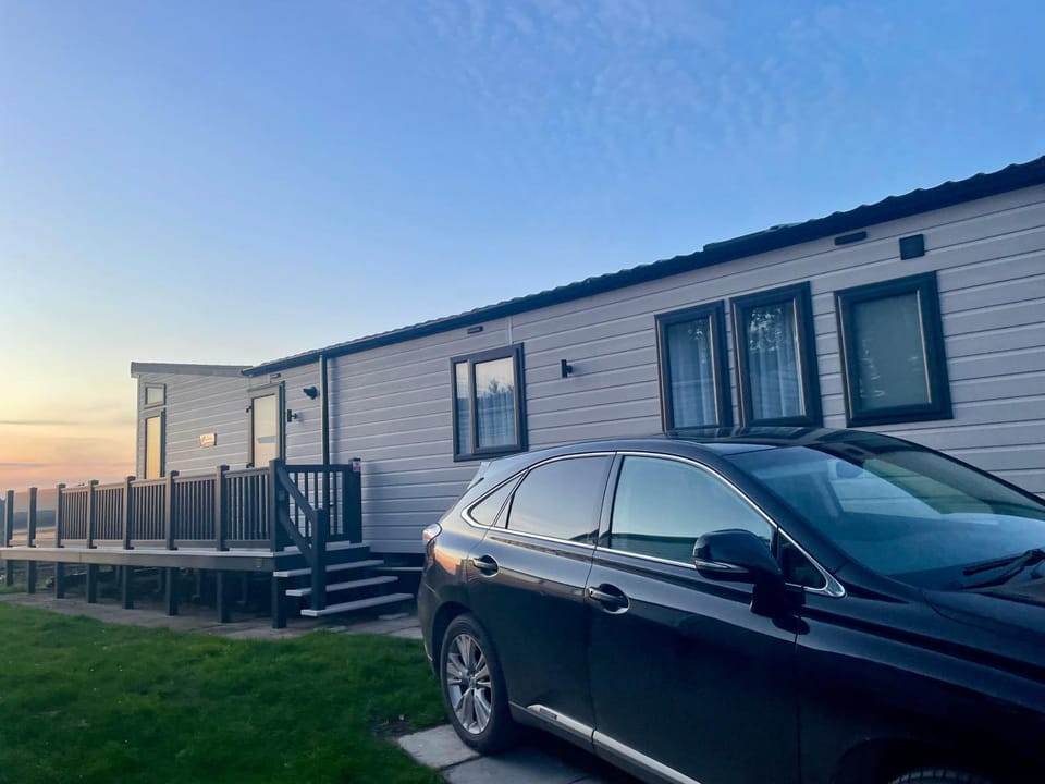 Rockley Park, Poole, Stunning Sea View, Close to Beach House in Poole