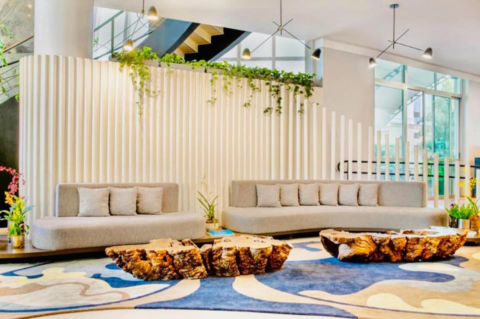 Property building, Garden, Living room, Lobby or reception, Seating area, Area and facilities