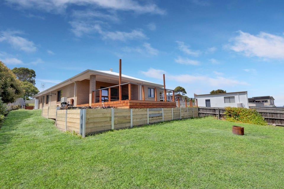 Anira House in Lakes Entrance