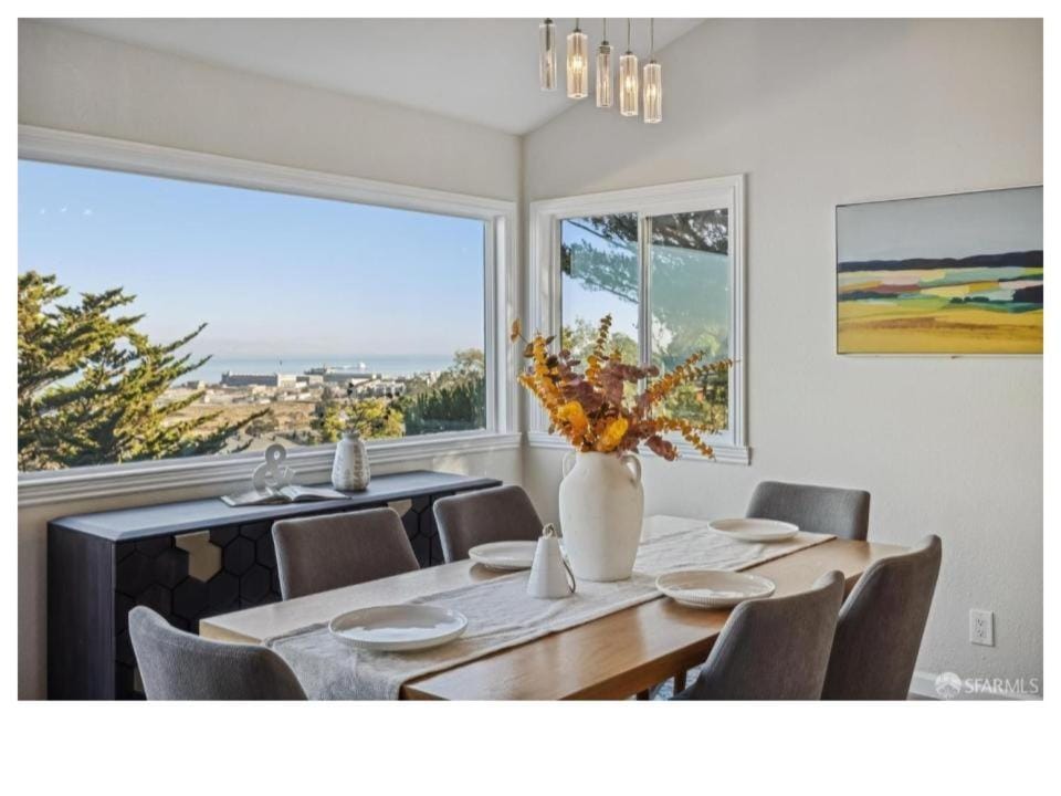 2 Hawkins SF House in Bayview