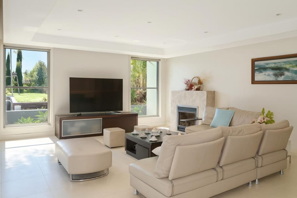 Living room, Evening entertainment