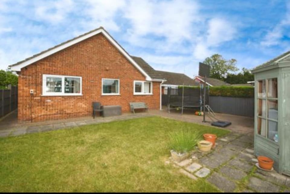A lovely bungalow with 3 bedrooms and nice garden House in Lincoln