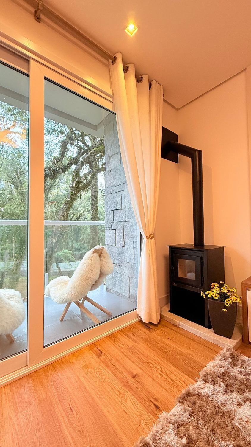 Natureza, Lareira e Piscina | Club Vêneto Apartment in Gramado