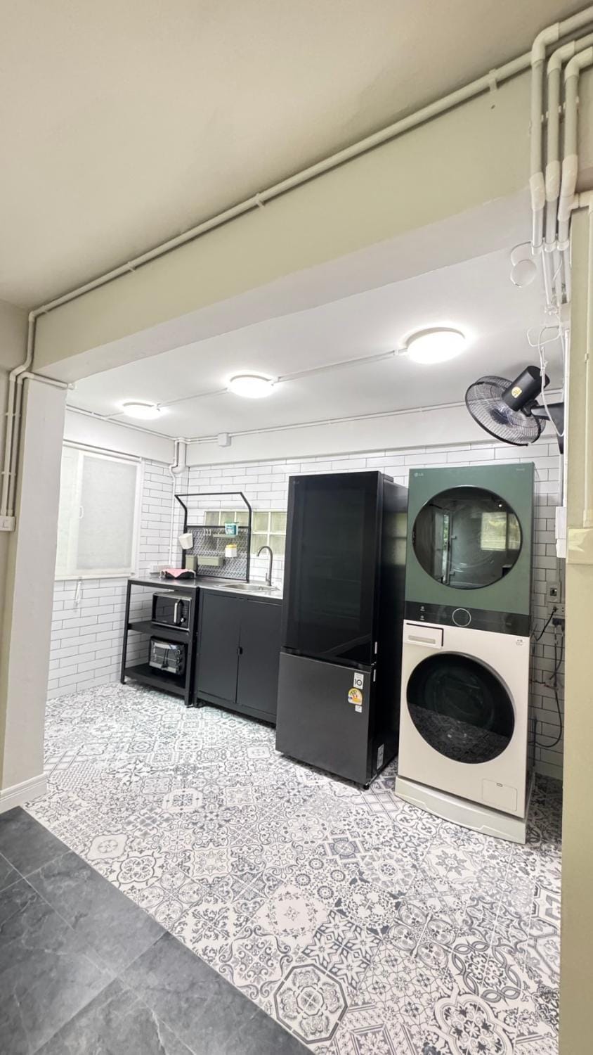 Kitchen or kitchenette, Kitchen or kitchenette