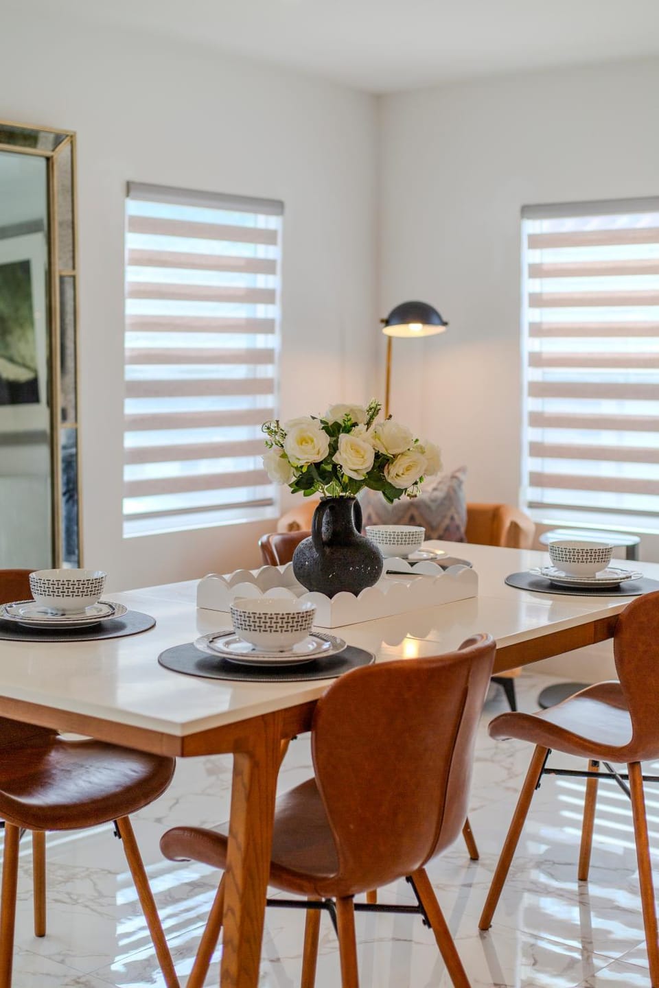 Seating area, Dining area