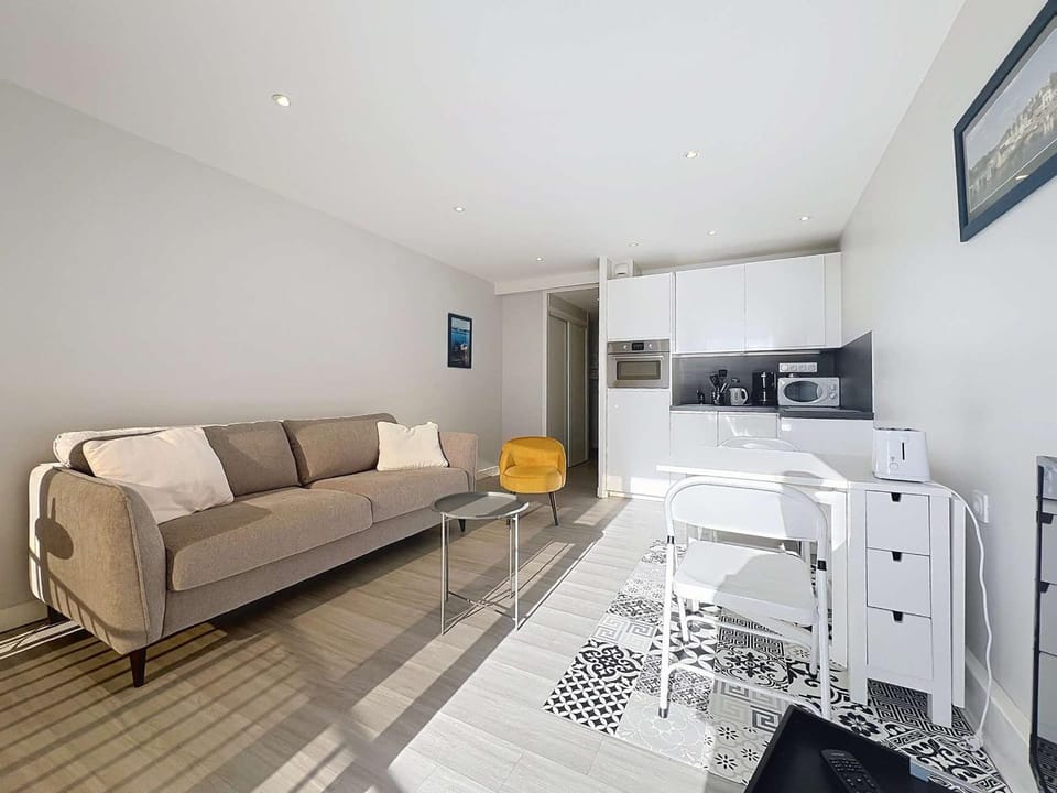 Quiberon - Studio rénové 27m² - Centre-ville - FR-1-478-324 Apartment in Quiberon