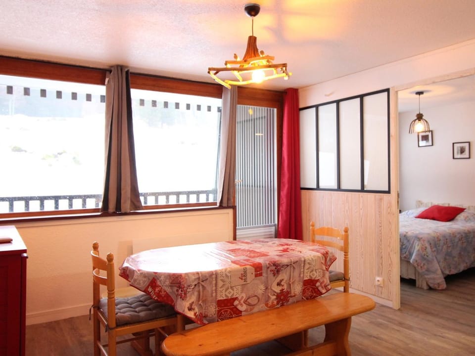 Charmant F2 bis 5 pers. au Mont-Dore avec parking, proche des pistes - FR-1-415-174 Apartment in Auvergne-Rhône-Alpes