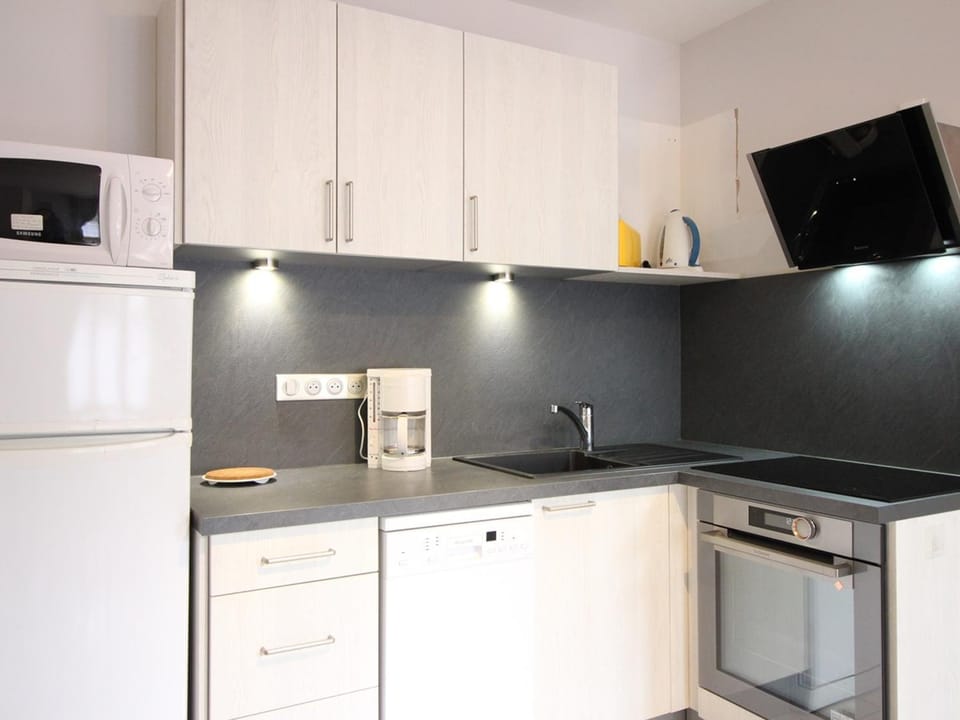 Appartement F2 bis de 50m² au centre, 4 pers., animaux admis, WiFi - FR-1-415-178 Apartment in Auvergne-Rhône-Alpes