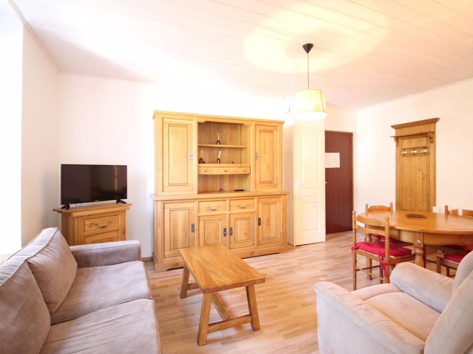 Appartement 55m² centre Mont-Dore, 2 chambres, parking, animaux admis - FR-1-415-194 Apartment in Auvergne-Rhône-Alpes
