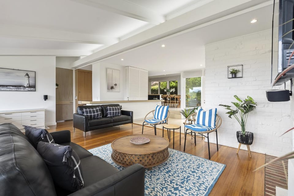 Light-Filled House Near Beaches and Cafes House in Melbourne