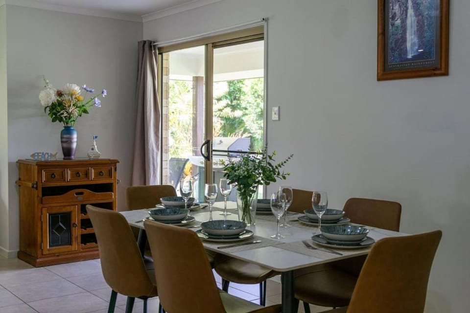 Welcome to Tinnie Retreat House in Tin Can Bay