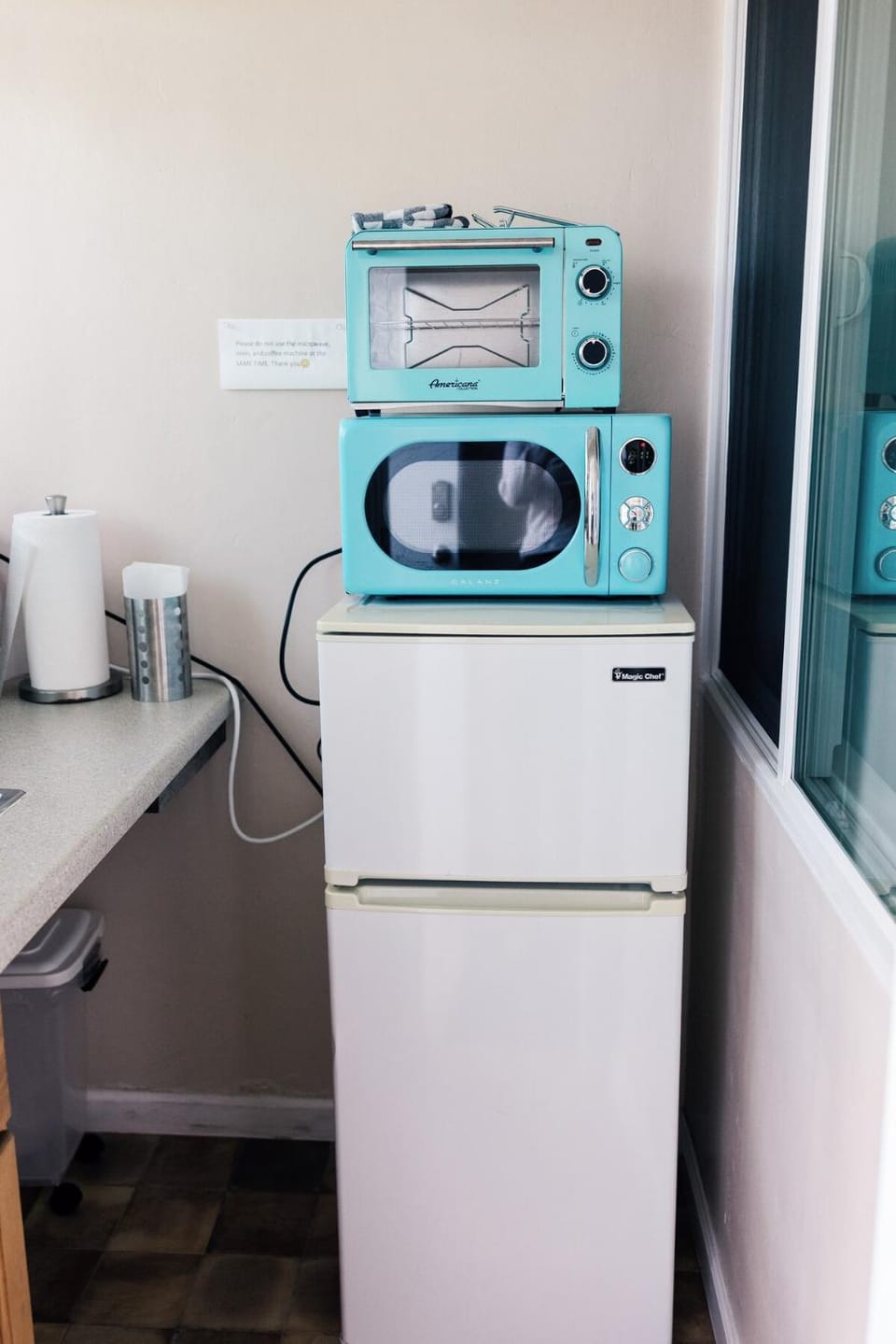 Kitchen or kitchenette, microwave, oven