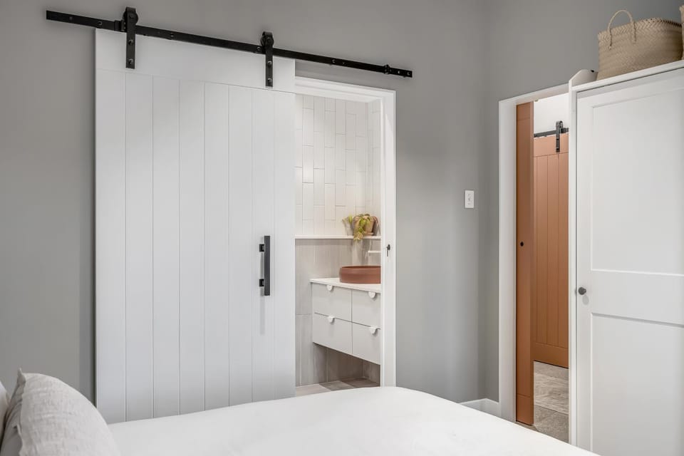 Bed, Bathroom, Bedroom