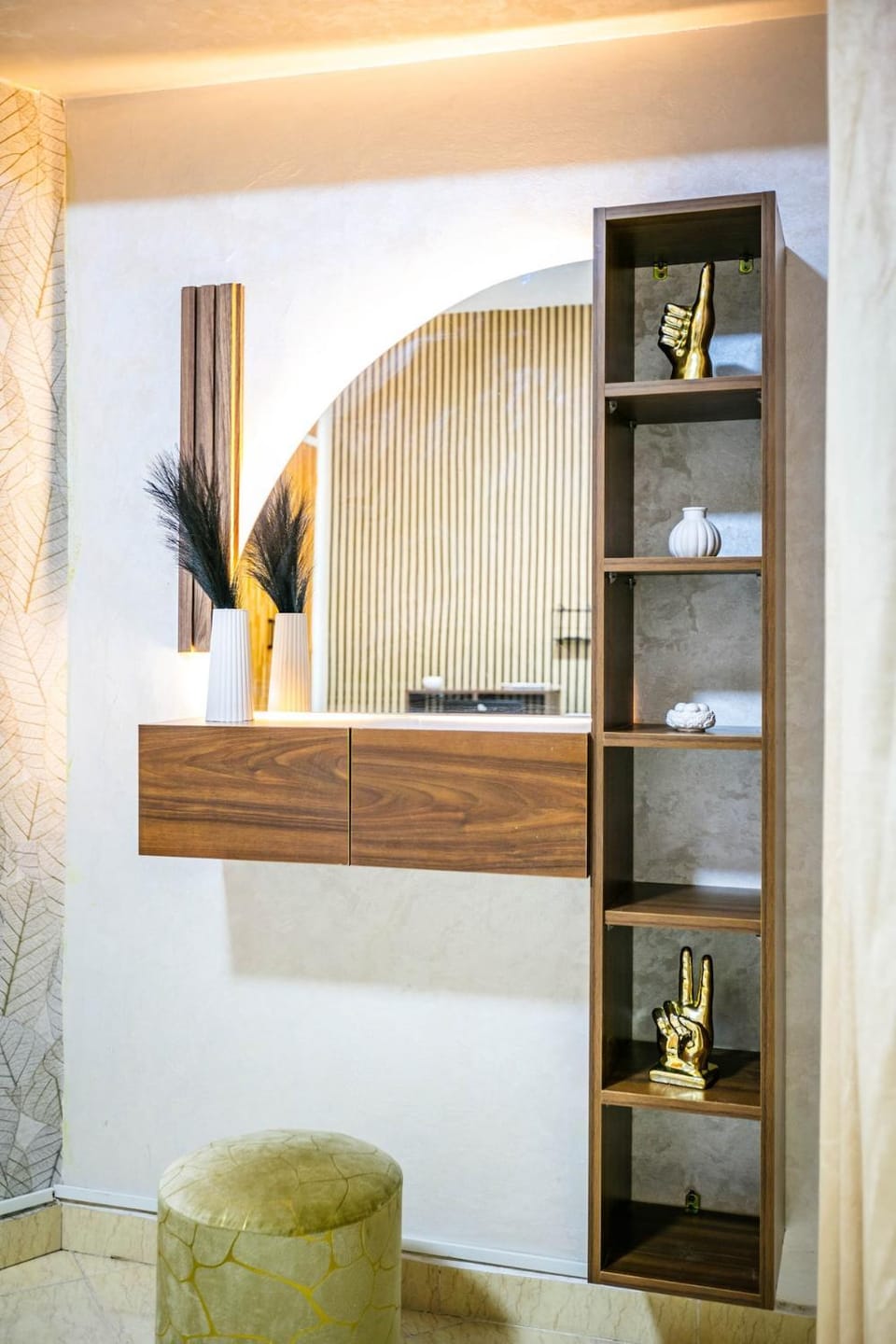 Stylish Apartment in Gueliz by Train And Majorelle Apartment in Marrakesh