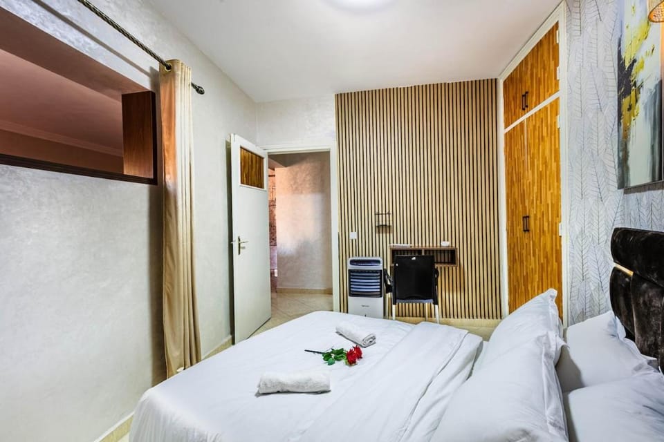 Stylish Apartment in Gueliz by Train And Majorelle Apartment in Marrakesh