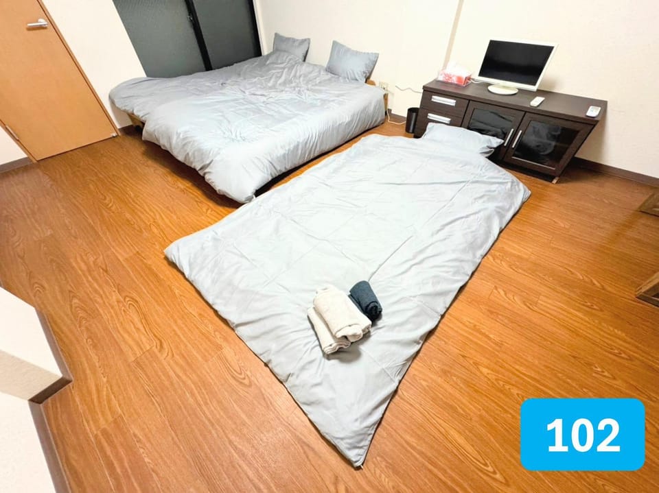 Bed, TV and multimedia
