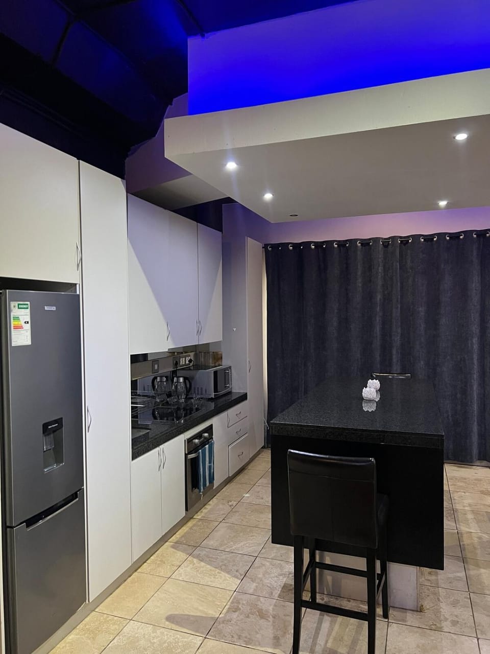 Nine O four Apartment in Johannesburg