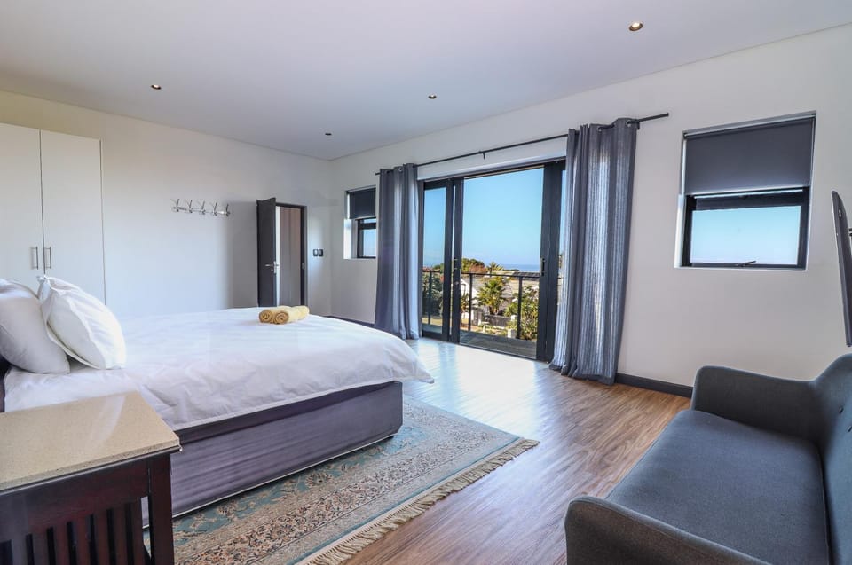 Bed, View (from property/room), Seating area, Bedroom, wardrobe