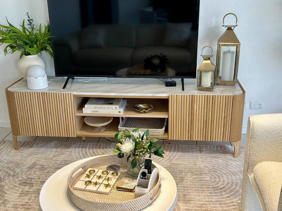 Communal lounge/ TV room, TV and multimedia