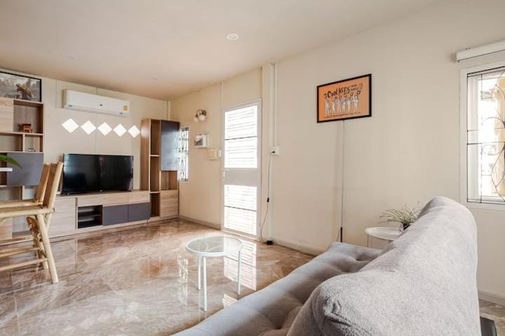 Location, location, location- The Spot, Bang Saray House in Chon Buri Changwat