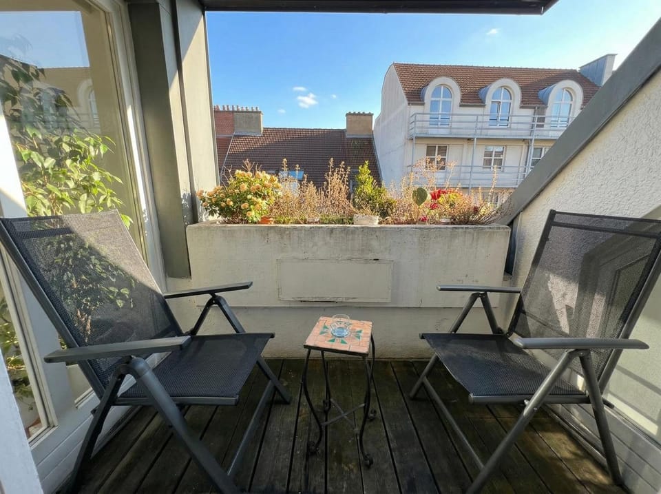 Patio, Day, View (from property/room), Balcony/Terrace, Seating area