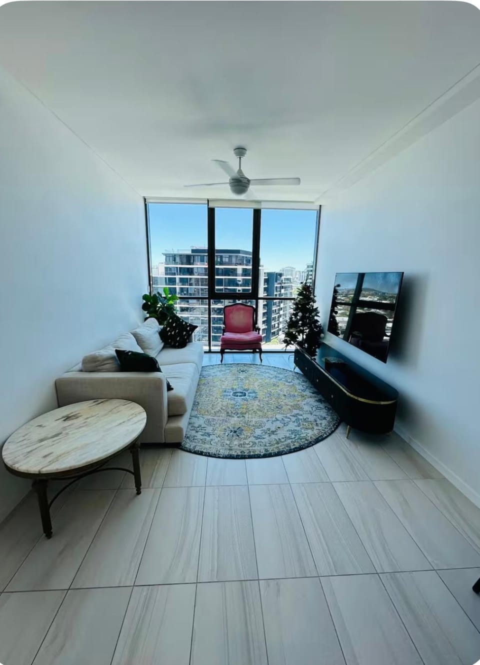 TV and multimedia, Living room, Seating area