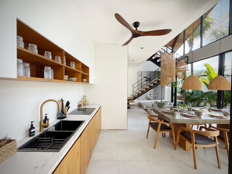Baliwood - Luxury 3BR villa - By the beach Villa in Bali