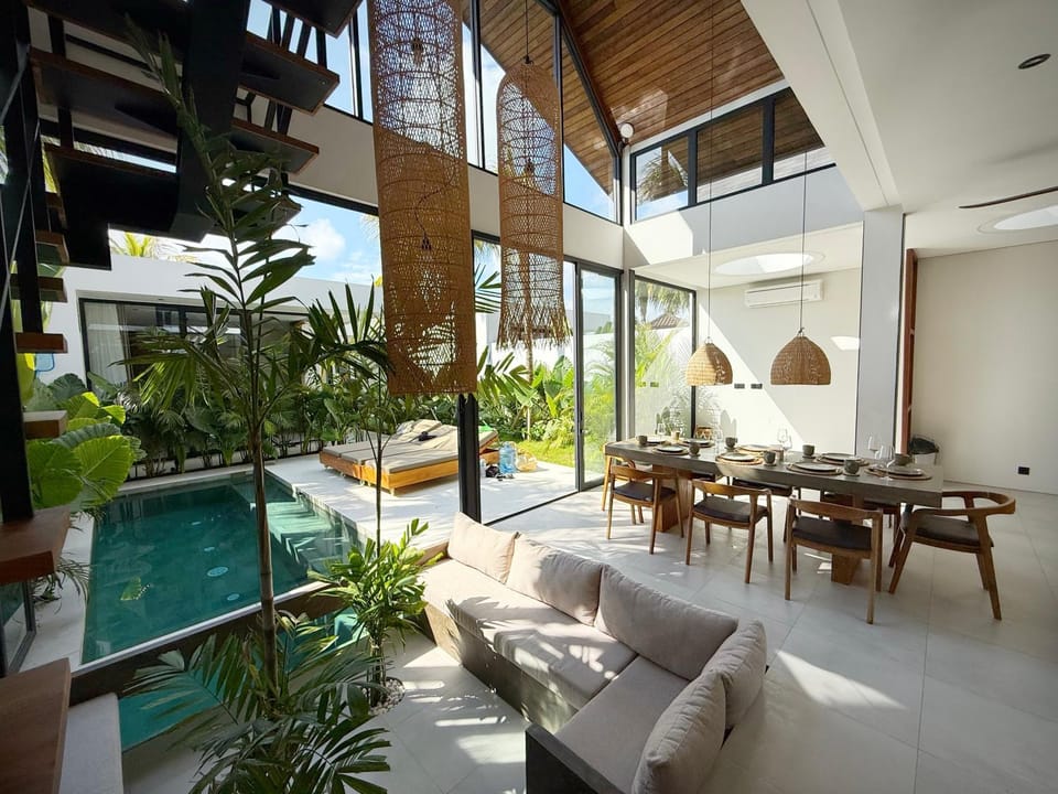 Baliwood - Luxury 3BR villa - By the beach Villa in Bali