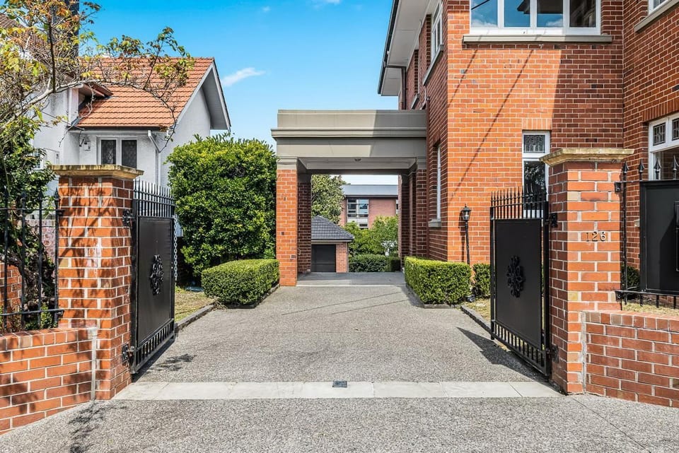 Auckland City Oasis with Pool Villa in Auckland