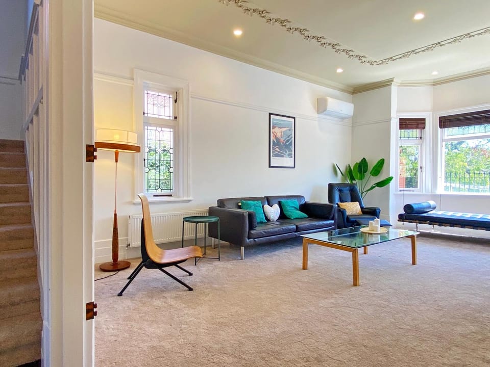 Auckland City Oasis with Pool Villa in Auckland