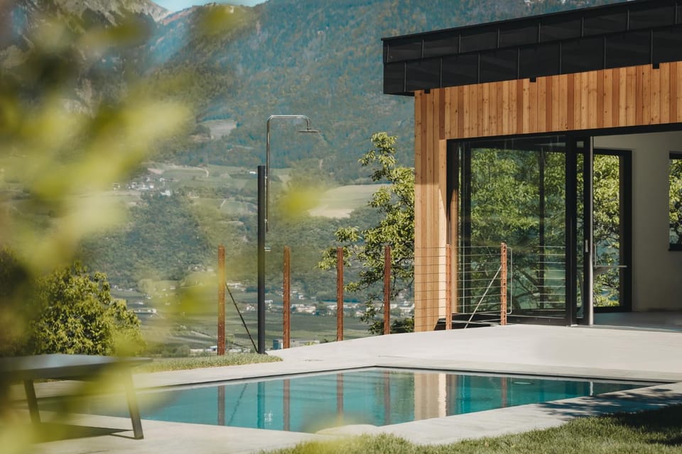 Property building, Swimming pool
