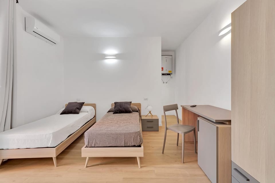 Bed, Photo of the whole room