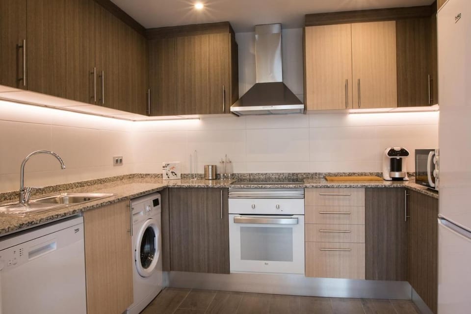 SeaHomes Vacations - Seafront Apt Fenals & PKG Apartment in Lloret de Mar