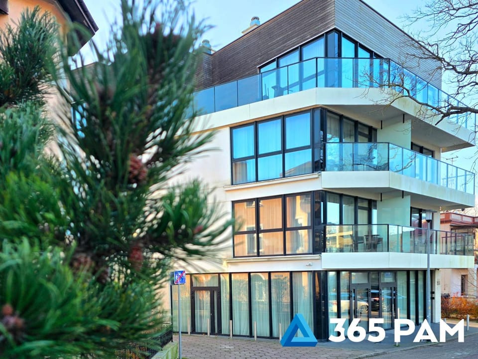Property building, Day