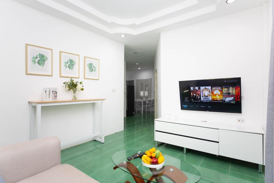 2-bedroom's sweet house, Bang Tao beach House in Choeng Thale