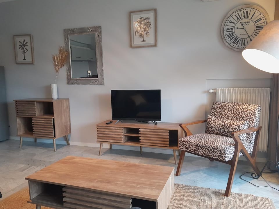 Appartement à 100m de la plage Apartment in Mandelieu-La Napoule