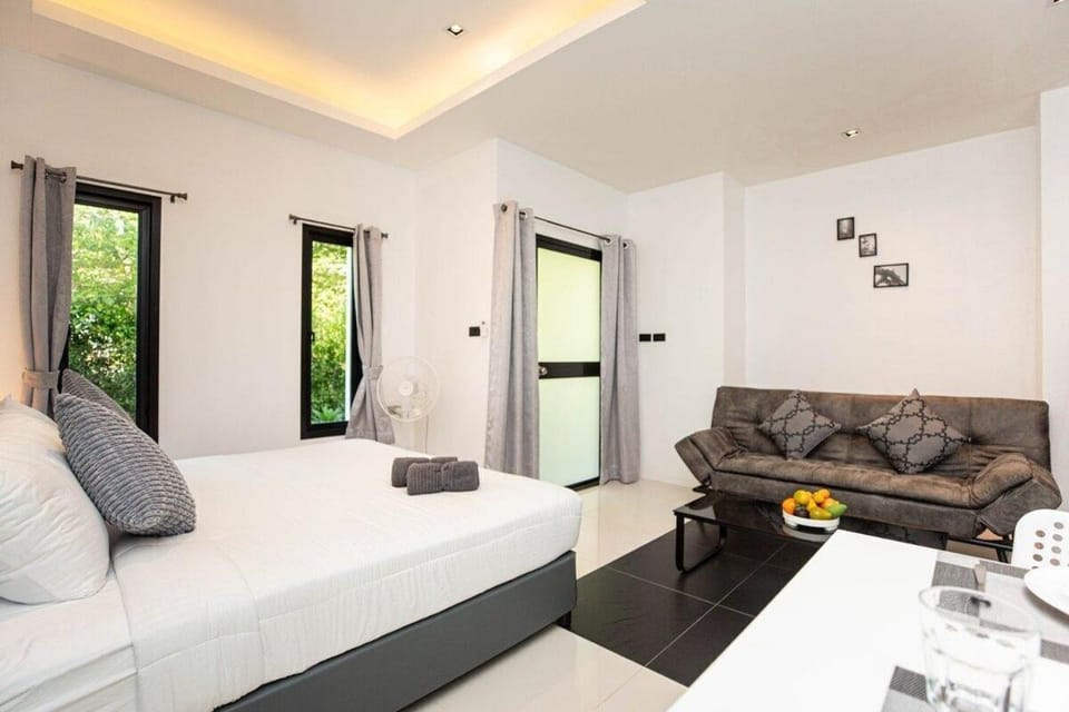 Bed, Photo of the whole room