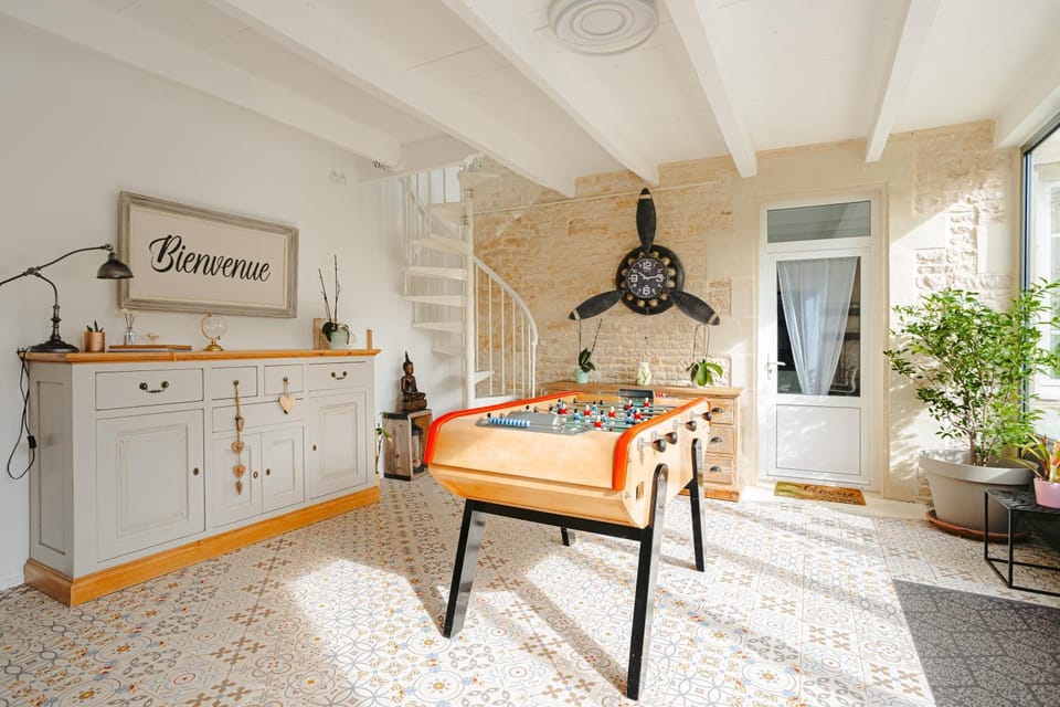 Property building, Living room