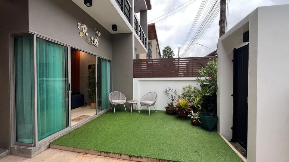 Stylish Family Townhouse 3 Bdr House in Chalong