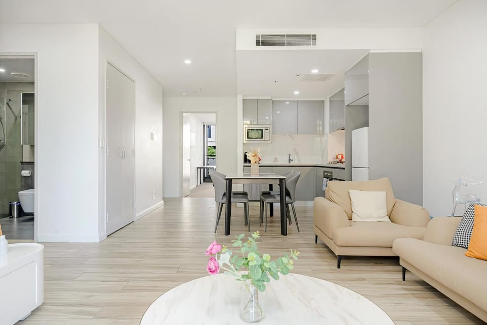 Modern 2BR Retreat by Sydney Olympic Park Apartment in Sydney