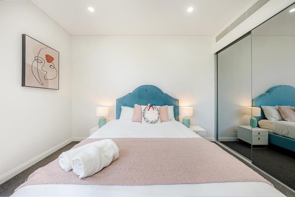 Modern 2BR Retreat by Sydney Olympic Park Apartment in Sydney