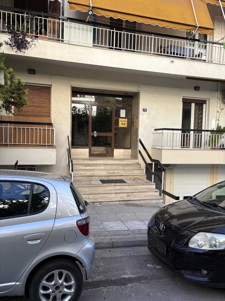 Property building, Neighbourhood