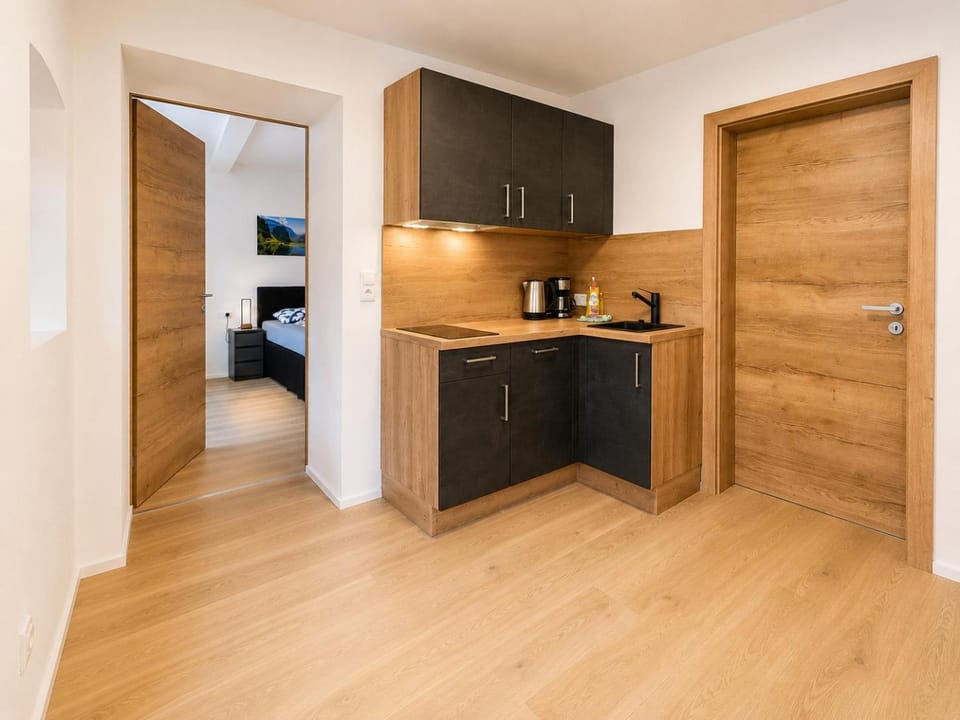 Stylish 1-Bedroom Old Town Retreat Apartment in Tyrol