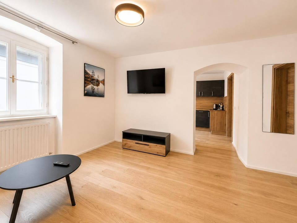 Stylish 1-Bedroom Old Town Retreat Apartment in Tyrol