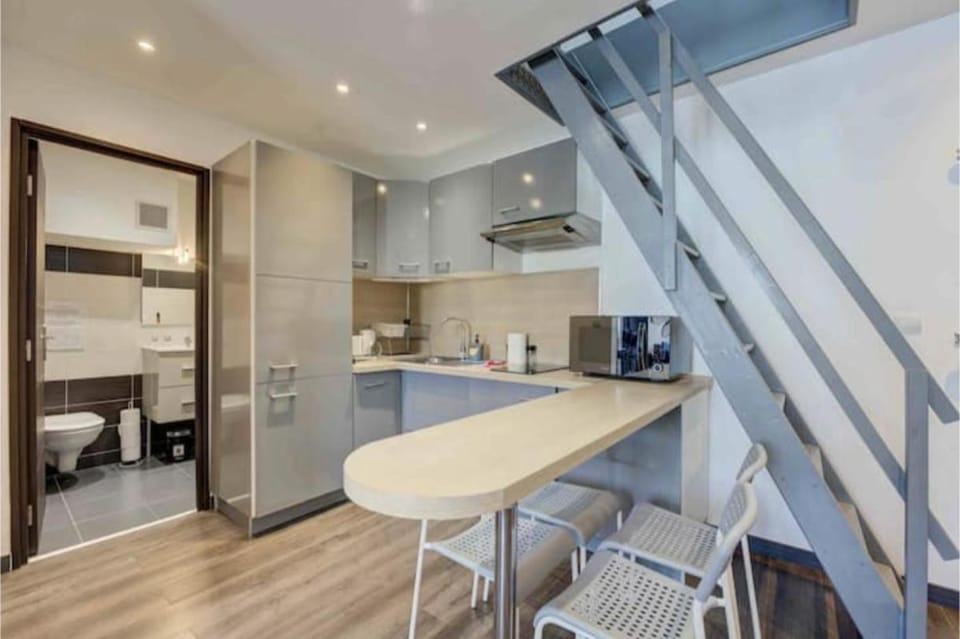 Cannes Appartement au centre-ville dernier étage Apartment in Cannes
