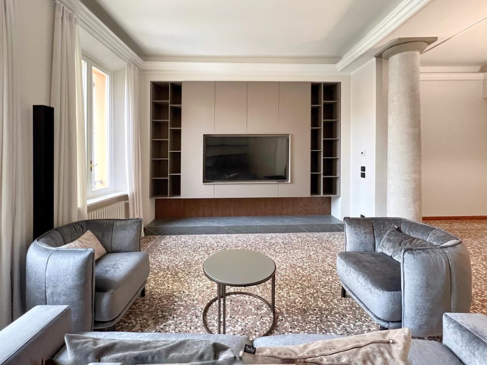TV and multimedia, Living room, Seating area