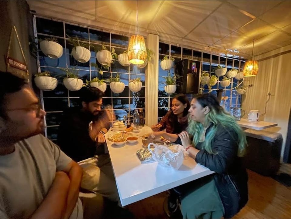 People, Game Room, Balcony/Terrace, Food and drinks, Food, group of guests